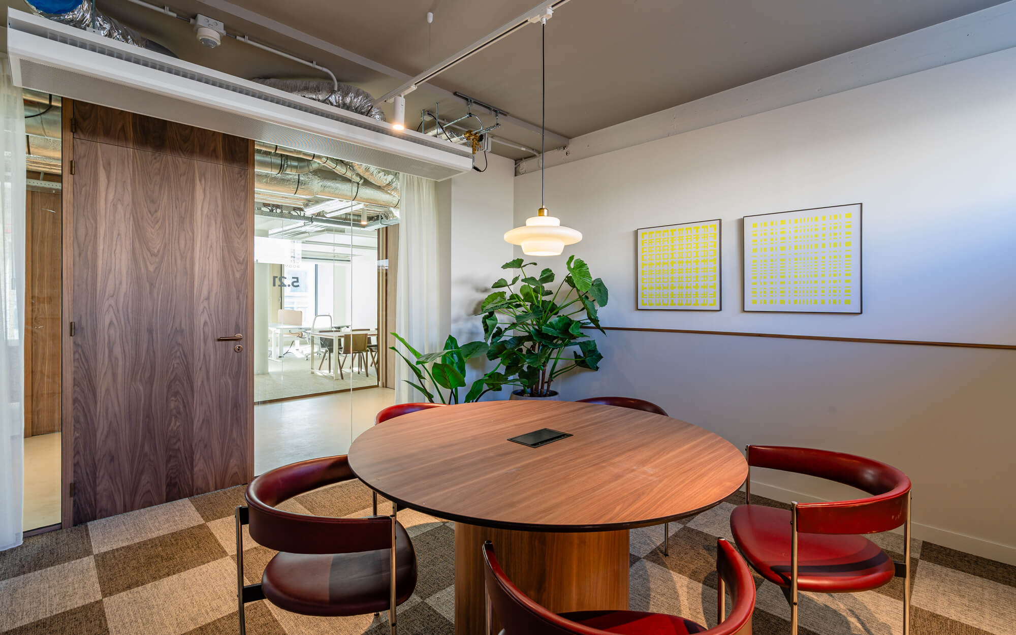 kleine vergaderruimte plein kantoren stadhuisplein rotterdam